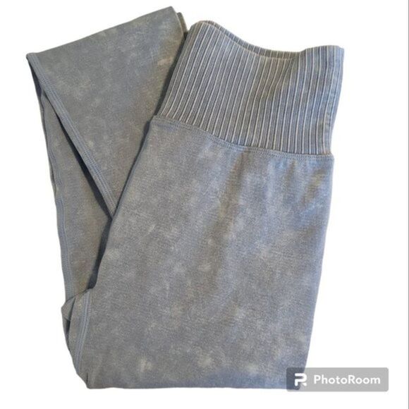 SAVVI Aggie Tights, High Rise Seamless Leggings, Stretchy Yoga, Gray, Size S/M - Picture 3 of 6